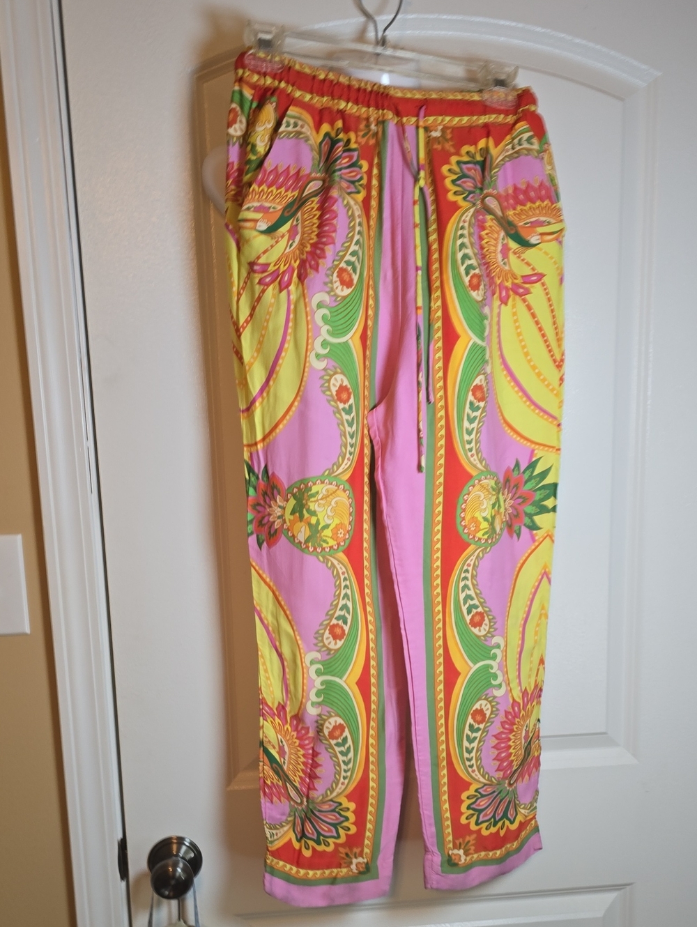 FARM RIO Toucans Scarf pants size small